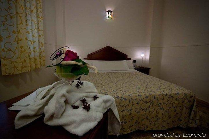 Hotel Boutique Reina Mora Granada Phòng bức ảnh